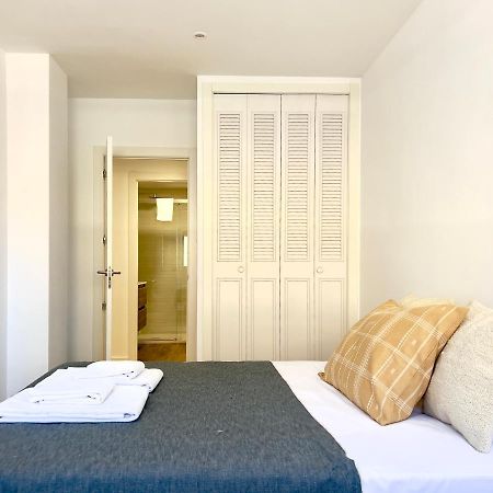 Housing Leon Ana Mogas Con Garaje Apartment Bagian luar foto